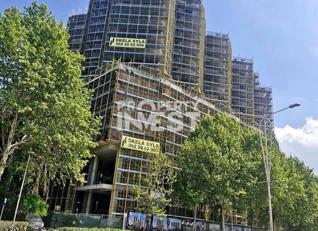 Shitet Apartament 2+1 Colonnade, Zogu Zi📍Kupola, Dritan Hoxha