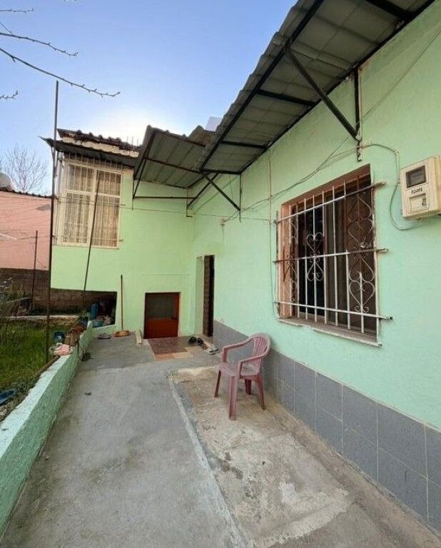 ‼️NUOVO ANNUNCIO. 🏡 Appartamento 1+1 + Terreno in Vendita – Via Dibrës, di fronte a QSUT