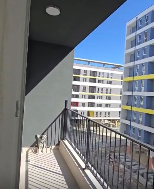 Shitet apartament 2+1 tek Univers City!