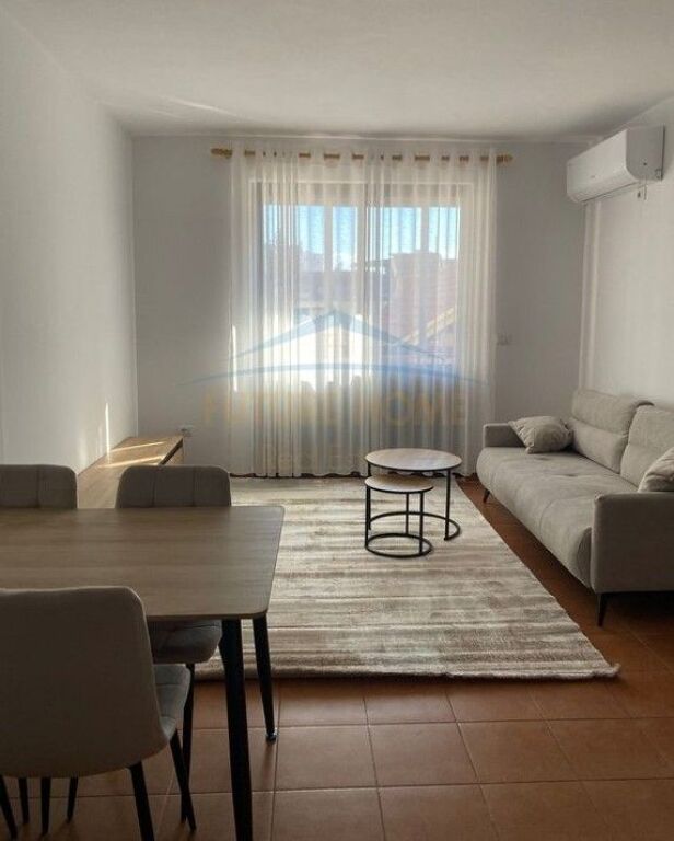 Affitto, Appartamento 2+1, Via Elbasanit