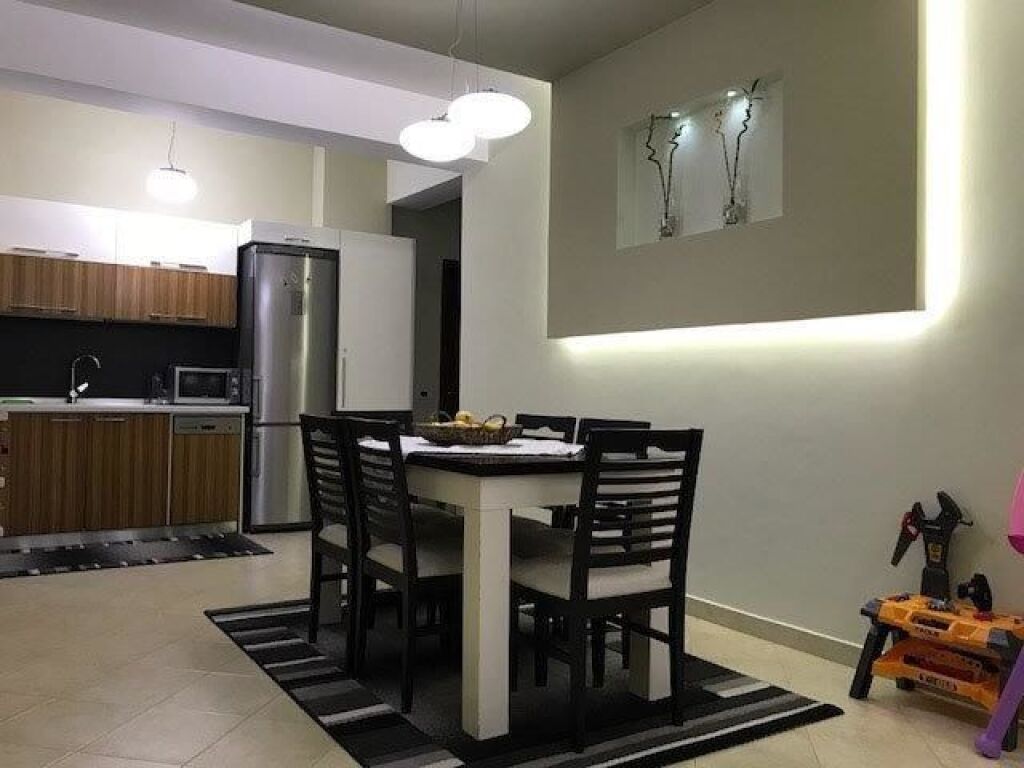 Appartamento 2+1 in affitto a Fresk vicino alla Pasticceria Melisa