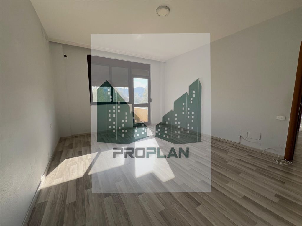 🏢 JEPET ME QIRA | Zyrë – Stadiumi Dinamo