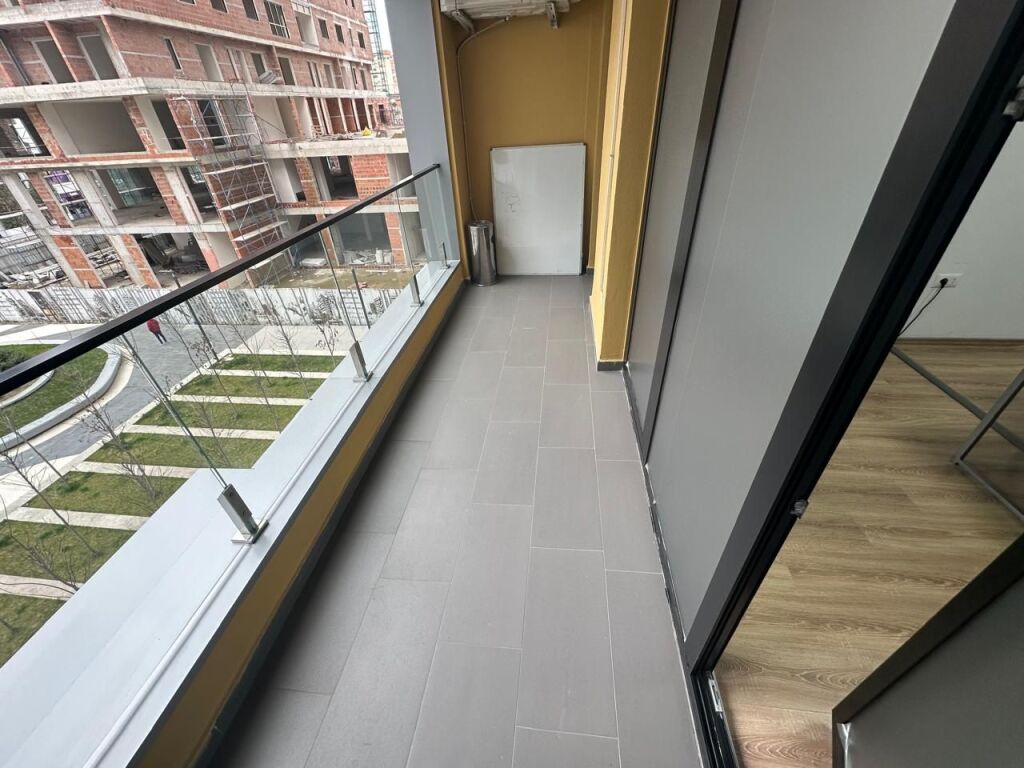 Jepet me qira ambient per zyre 2+1+2