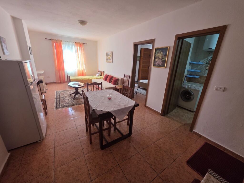 Appartamento 1+1+1 con Balcone in Affitto