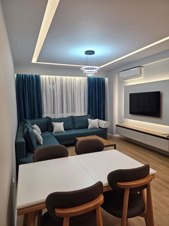 Astir, jepet me qira apartament 1+1! 550 Euro