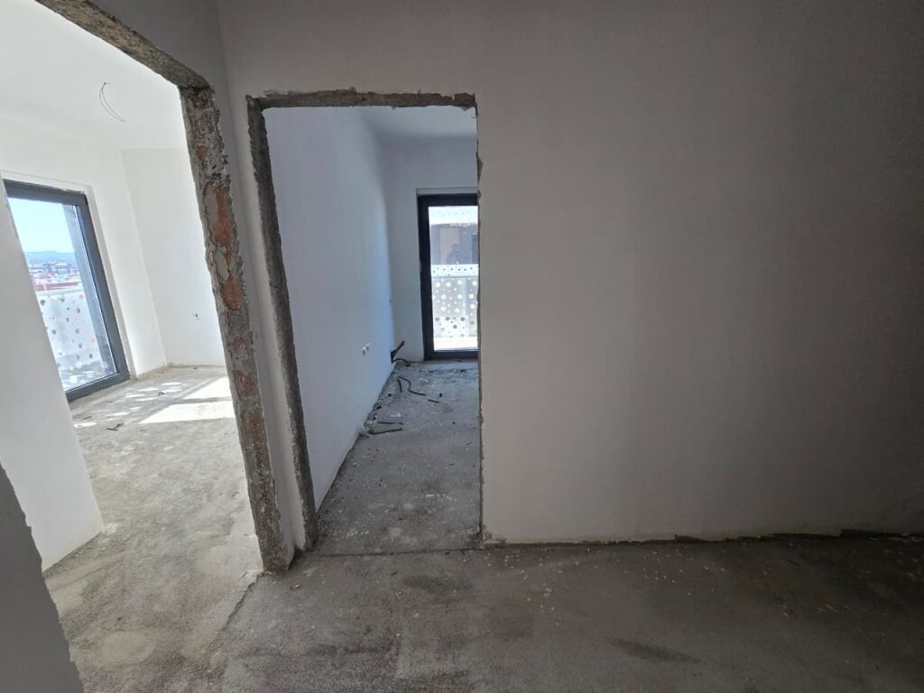 Apartament 2+1+2+Ballkon ne Shitje ne Corner Rezidence