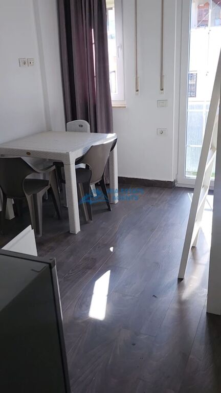 Jepen me qira 6 garsoniere tek Galaktiku – të sapomobiluara