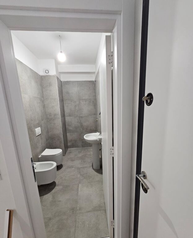 Rent | Business Premises | Don Bosko | 700 €/month