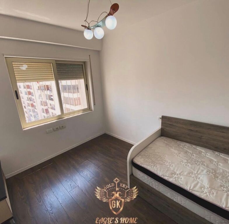SHITET Super APARTAMENT  • 3+1+2 + Ballkon📍 Adresa:Lagja 12, Prane Markates Ish Fabrika Bukes