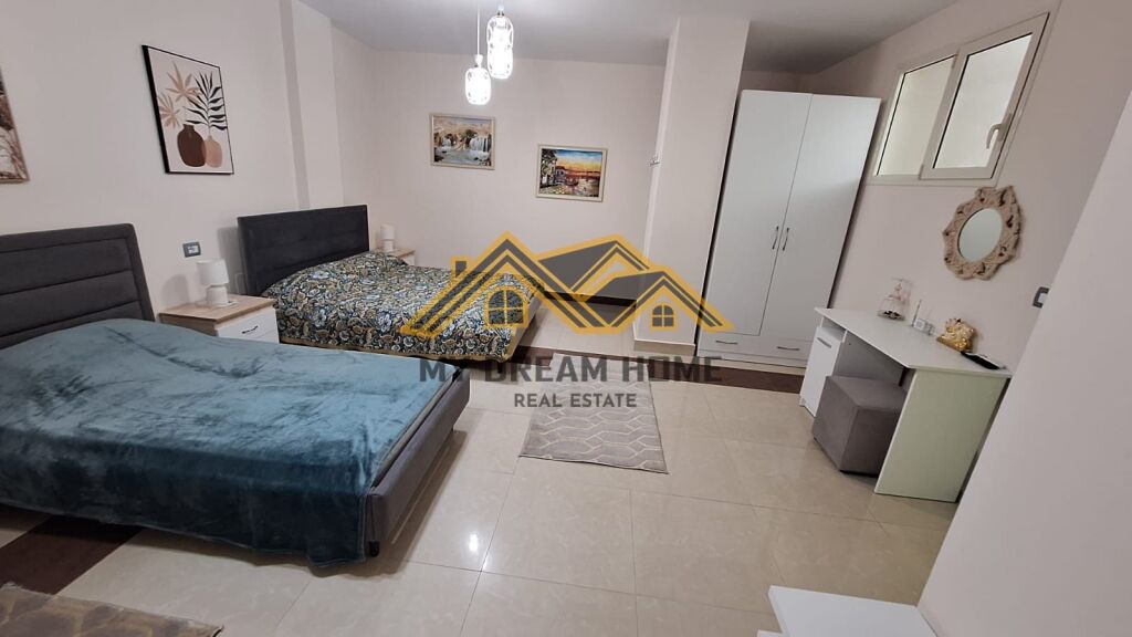 JEPET ME QERA APARTAMENTI 1+1 AFER SPITALIT DURRES