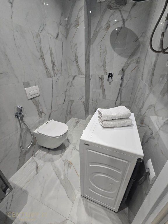 Apartment 1+1 newly renovated for rent on Zogu i Parë boulevard