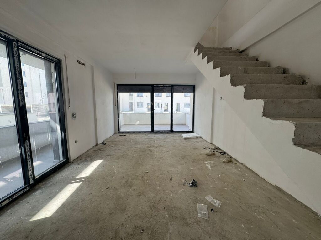 Vile per shitje, Hamallaj!