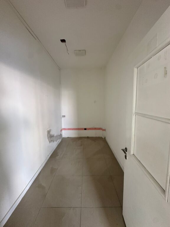 Business Premises for Rent.