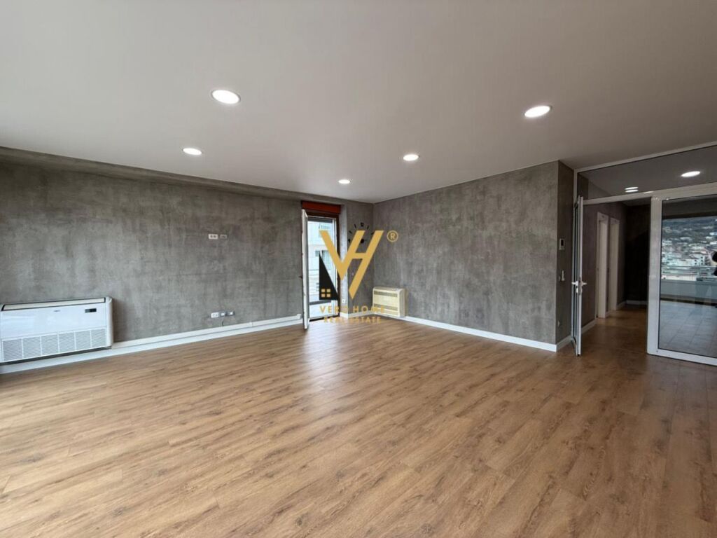 OFFICE FOR RENT 200 M2 AT DELIJORGJI 250,000 LEKE