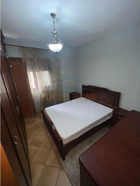 Disponojmë Apartament 2+1+2 për Qera Komuna e Parisit,Tirane