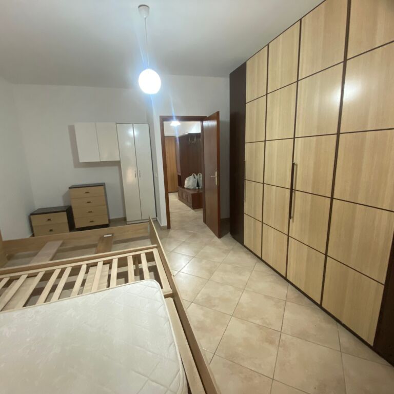 Apartment 2+1 for rent, Zogu I Boulevard, train station area