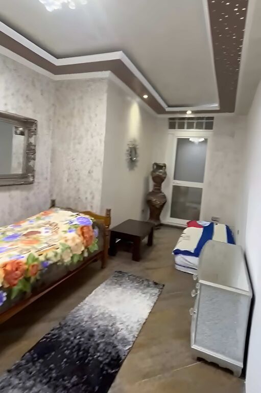 Jepet me Qera Apartament 2+1 - tek 21 Dhjetori !!!