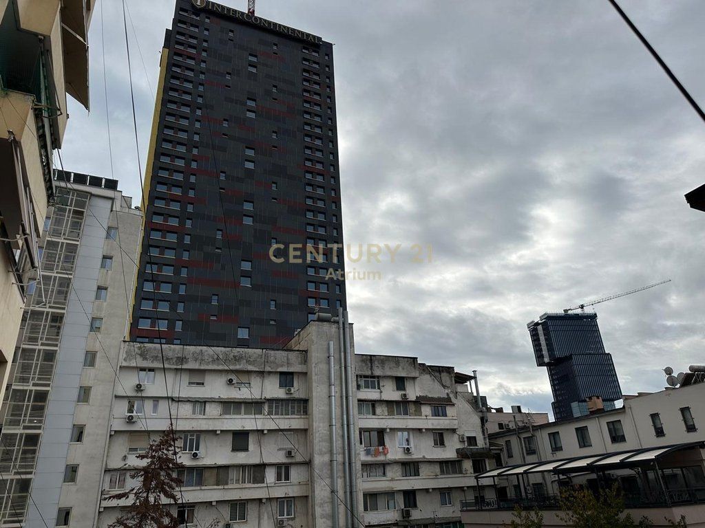 SHITET APARTAMENT 2+1+2 NE QENDER