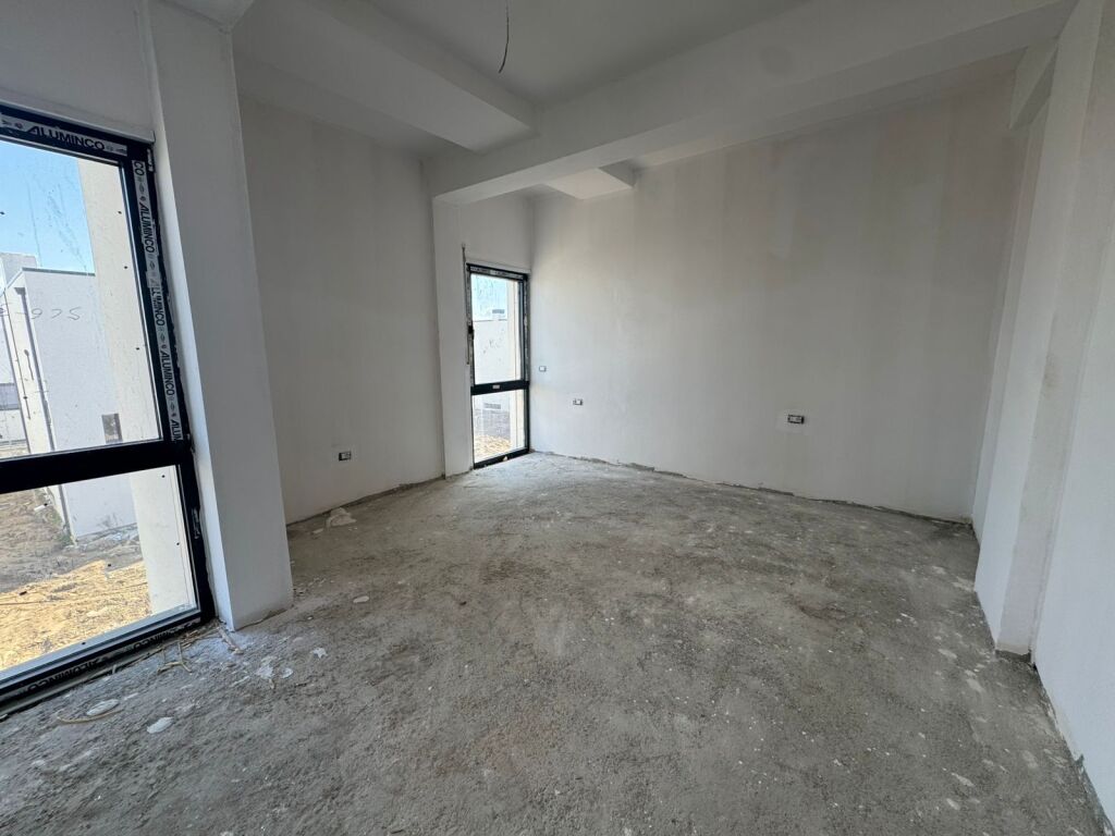 Vile per shitje, Hamallaj!