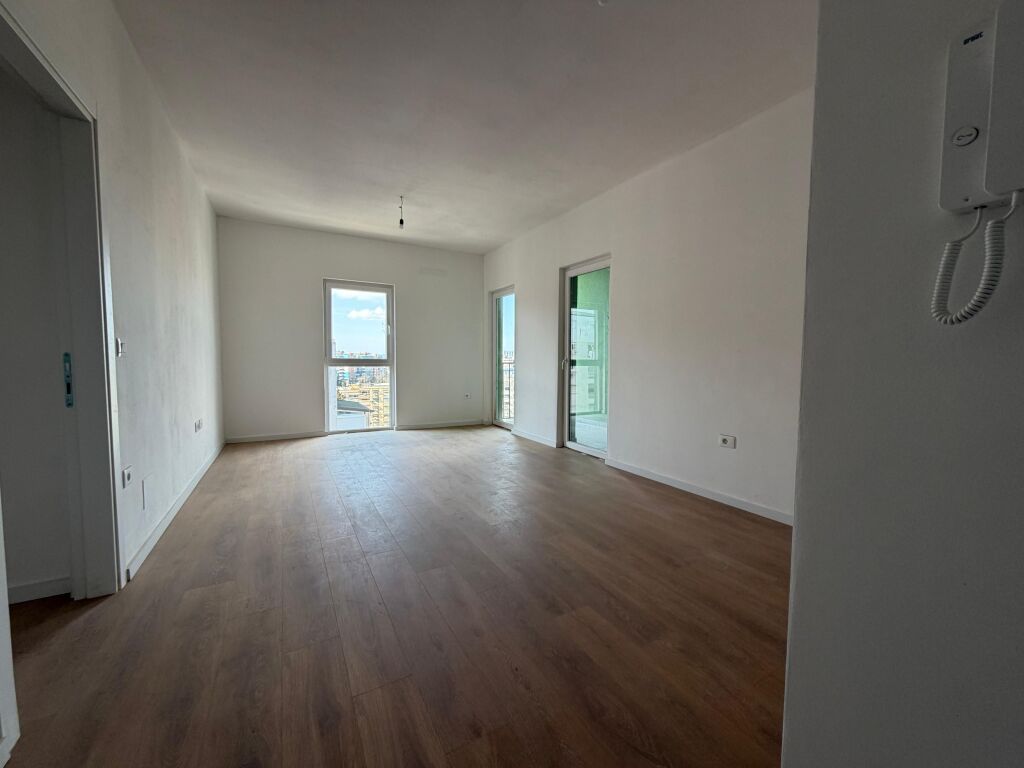 Shitet apartament 2+1 Tirana New Entry