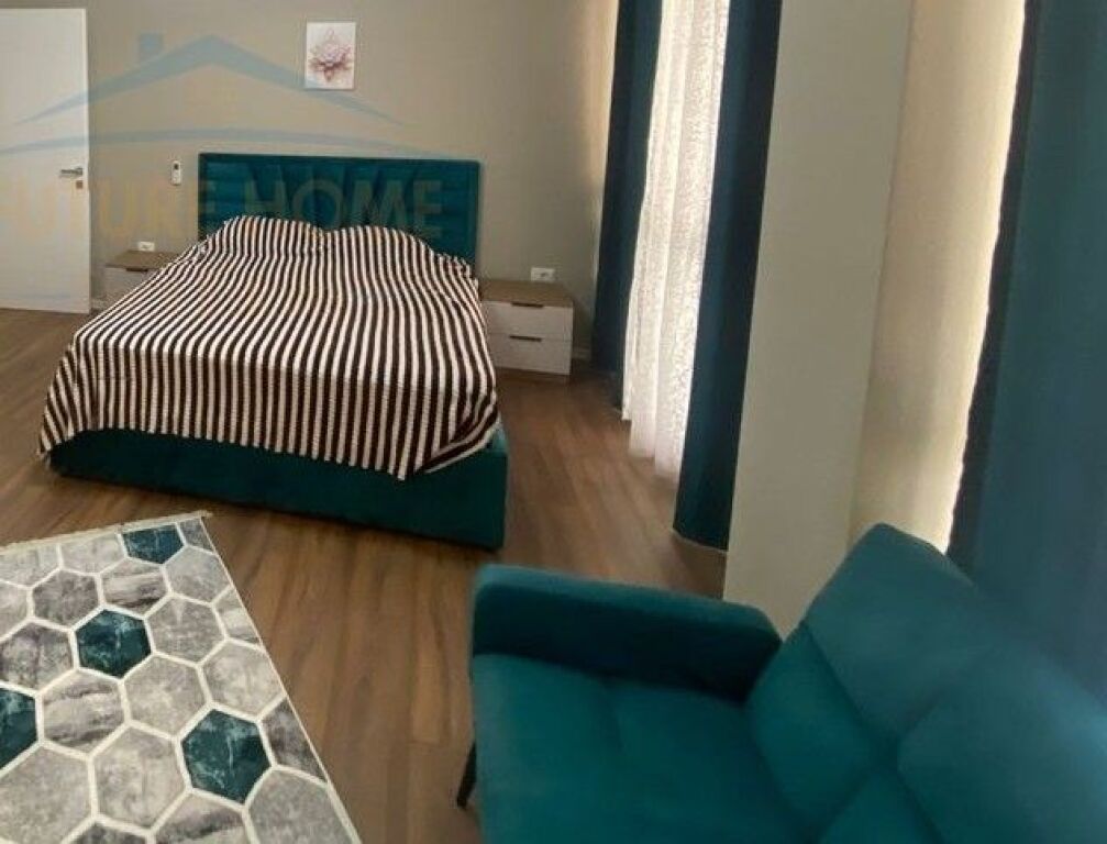 Qera , Apartament 2+1+2 , Rruga Riza Cerova