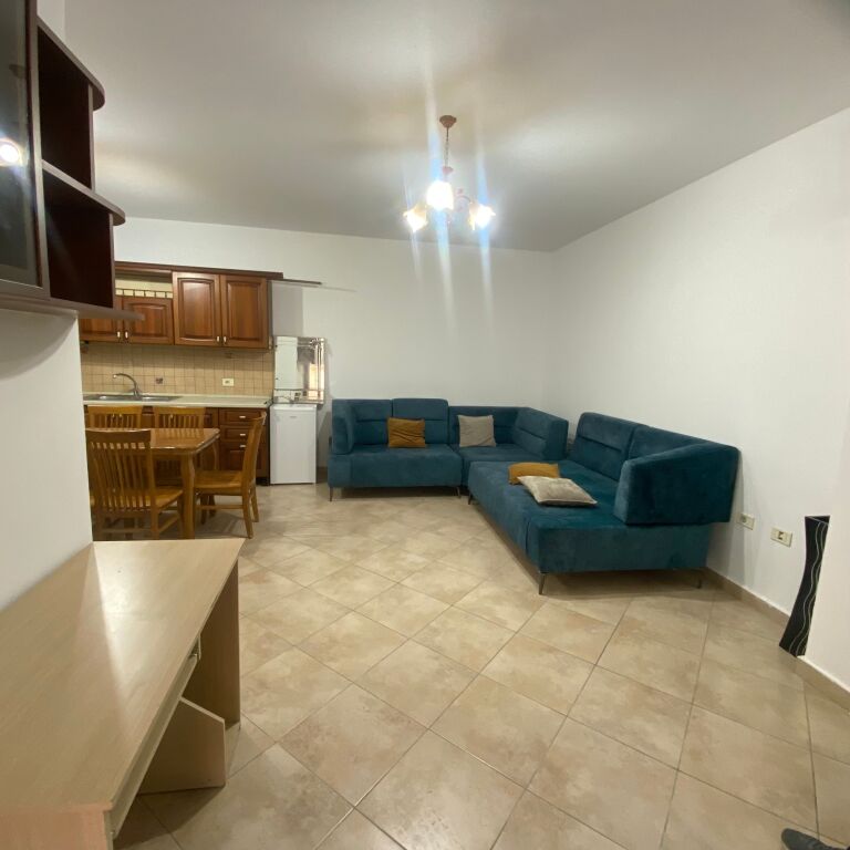 Apartment 2+1 for rent, Zogu I Boulevard, train station area