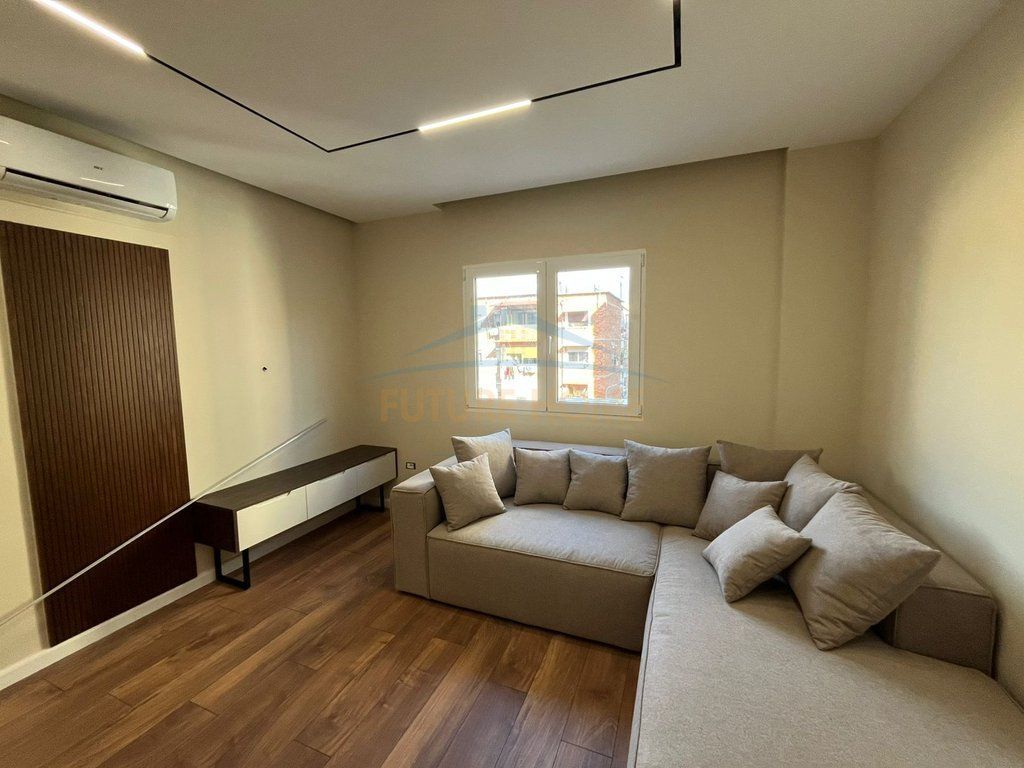 For sale, Apartment 1+1, Mine Peza, Tirana