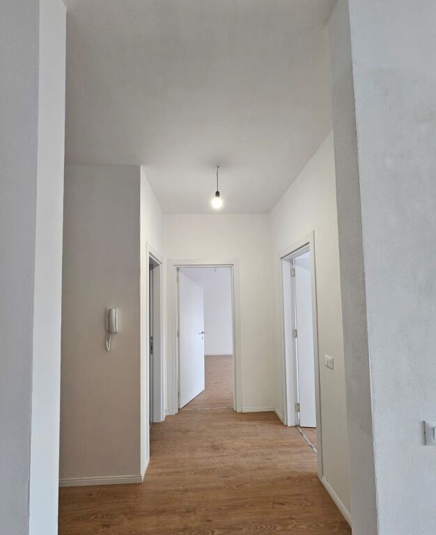 Rent | Business Premises | Don Bosko | 700 €/month