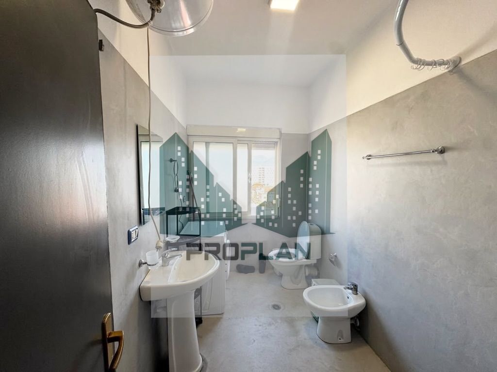 🏠 SHITET – Apartament 2+1 | Komuna e Parisit 📍Kristal Center