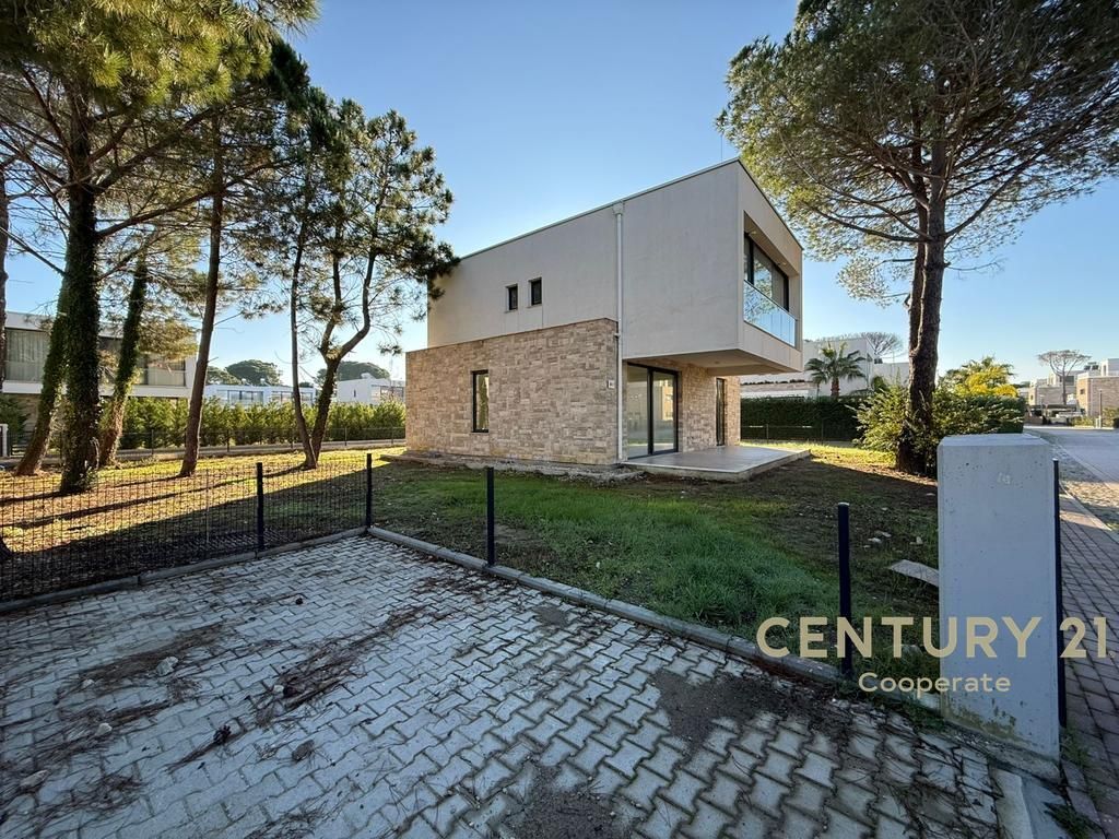 SHESIM VILE NE SAN PIETRO 1,200,000 €