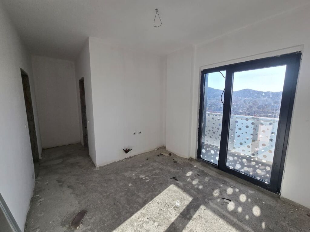 Apartament 2+1+2+Ballkon ne Shitje ne Corner Rezidence