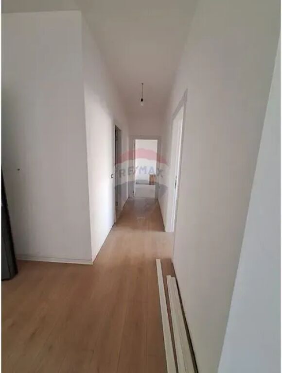 Apartament - Për Shitje - Rruga Jordan Misja,