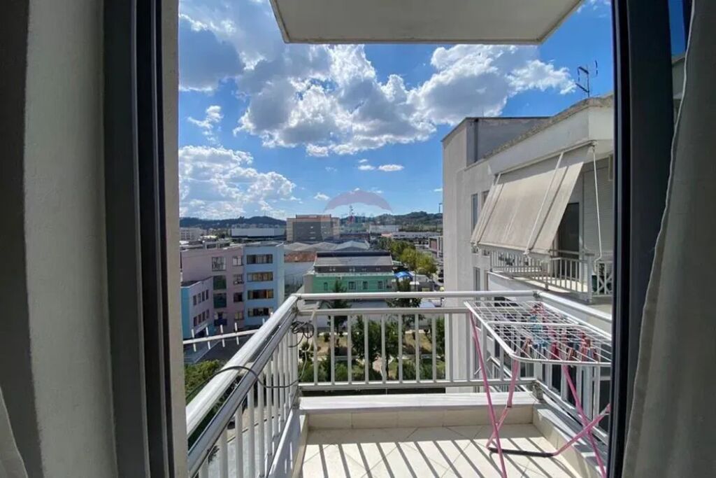 * 1+1 per qira ne Autostrade Tirane -Durres*