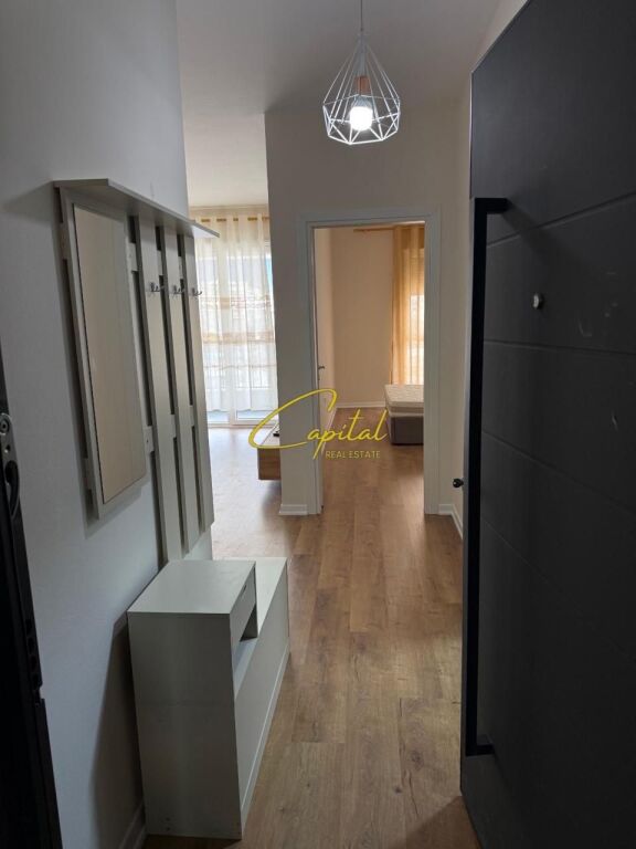 APARTAMENT ME QIRA 1+1 5 MAJI 50.000 LEKE