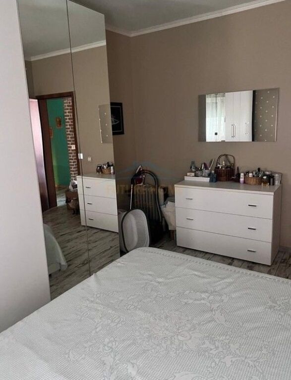 Qera , Apartament 2+1 , Komuna e Parisit , Tirane
