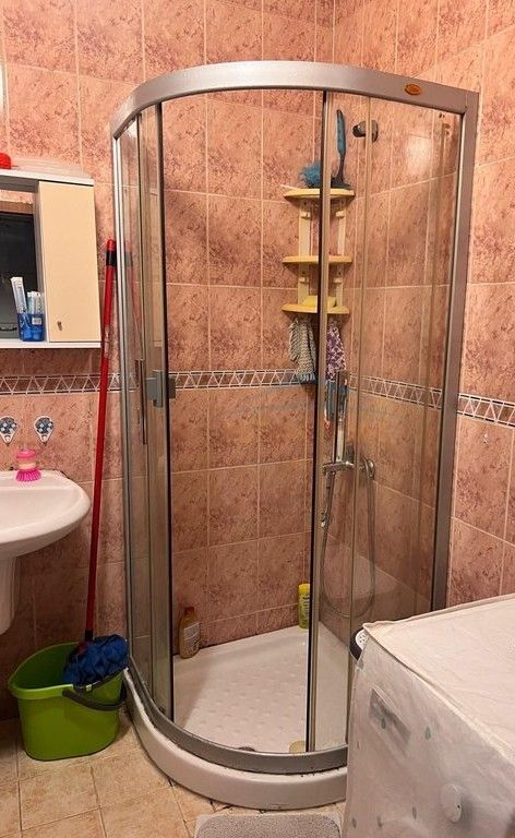 Qera , Apartament 2+1 , Komuna e Parisit , Tirane