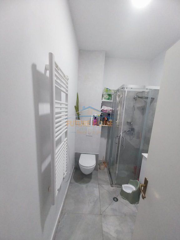 Shitet Apartament 1+1 , Yzberisht, Tirane.