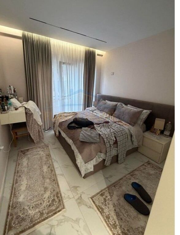 Qera, Apartament 2+1+2, Yzberisht