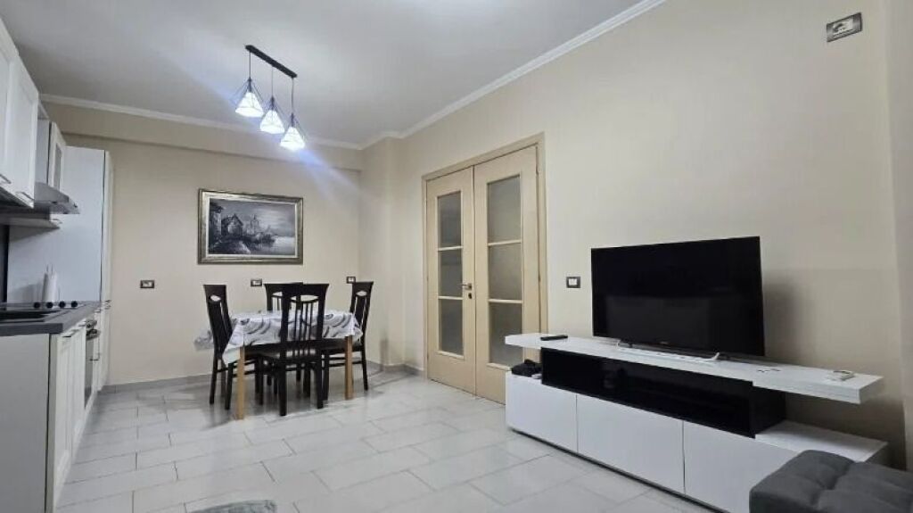 Qera | Apartament 2 + 1 | Astir | 600 €/muaj