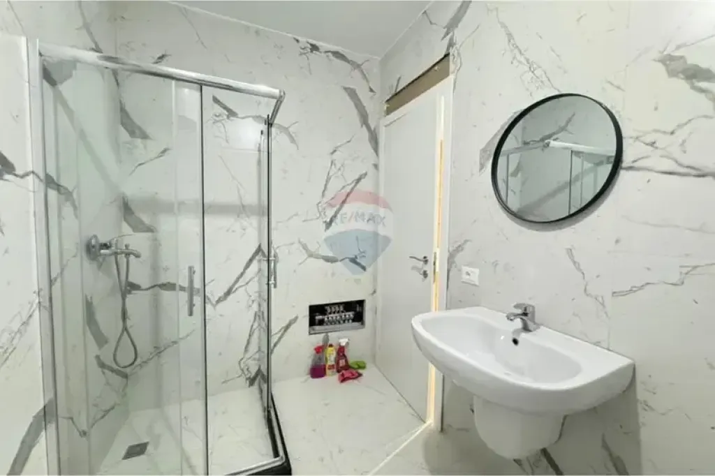 Apartament - Për Shitje - Rruga Mine Peza, Tiranë