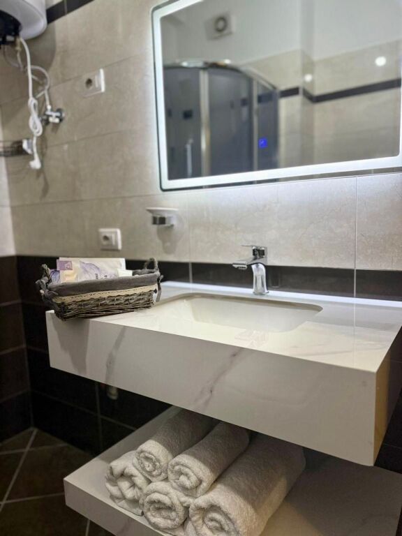 📣 SUPER RENT Apartment 1+1 📍 Near Delijorgji Complex 🛣️ "Kavajes" Street ✨