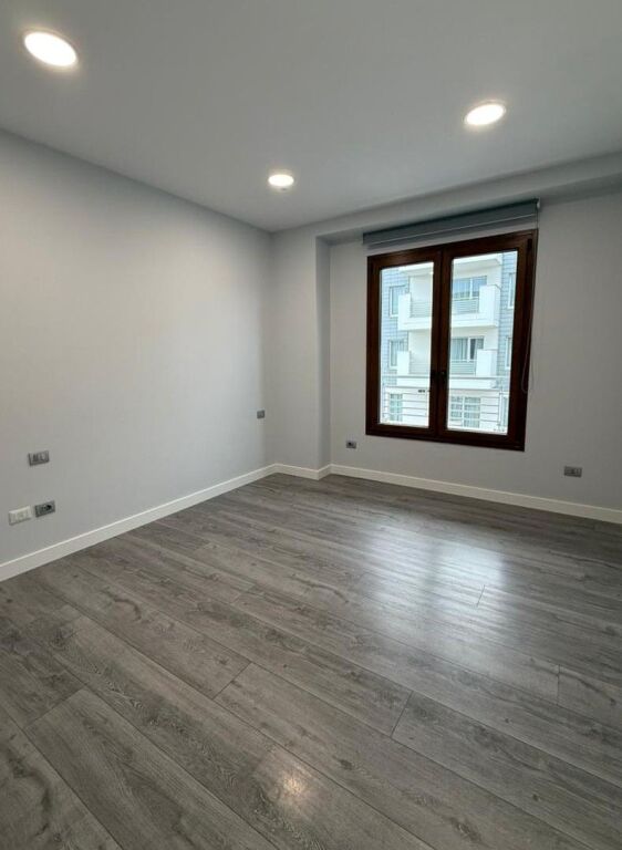 Ufficio in affitto a Delijorgji