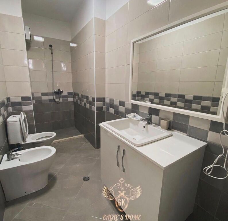 SHITET Super APARTAMENT  • 3+1+2 + Ballkon📍 Adresa:Lagja 12, Prane Markates Ish Fabrika Bukes