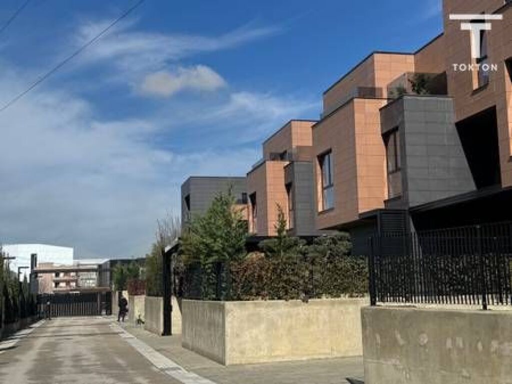 SHITET, VILË INDIVIDUALE, TEG, TIRANË