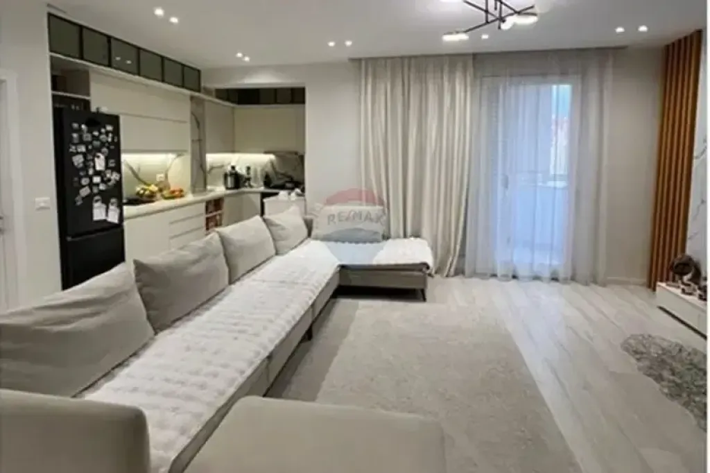 Apartament - Për Shitje - Rruga Emin Duraku, Tiranë