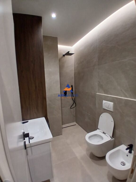 VENDESI APPARTAMENTO 1+1+BALCONE "MINE PEZA" 155.000 EURO