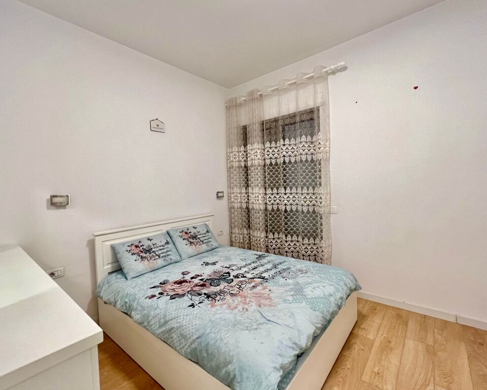 Appartamento 2+1+2 in Affitto a Delijorgji