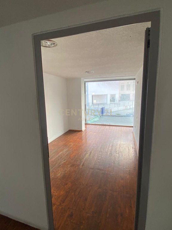 Jepet me qera ambient biznesi ne Lagjjen 17 Durres