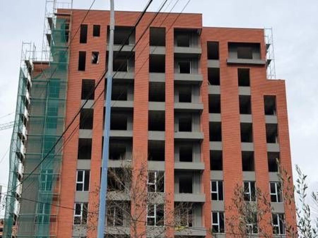 VENDESI APPARTAMENTO 1+1 PASKUQAN