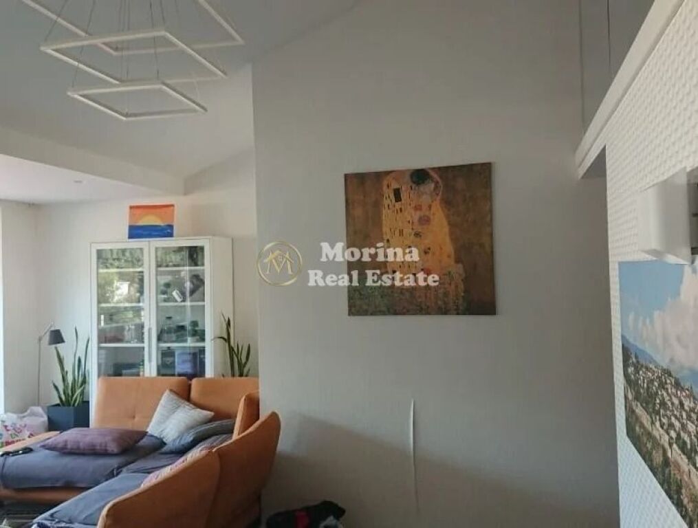 Qera | Dupleks 4 + 1 | Liqeni i Thate | 2000 €/muaj